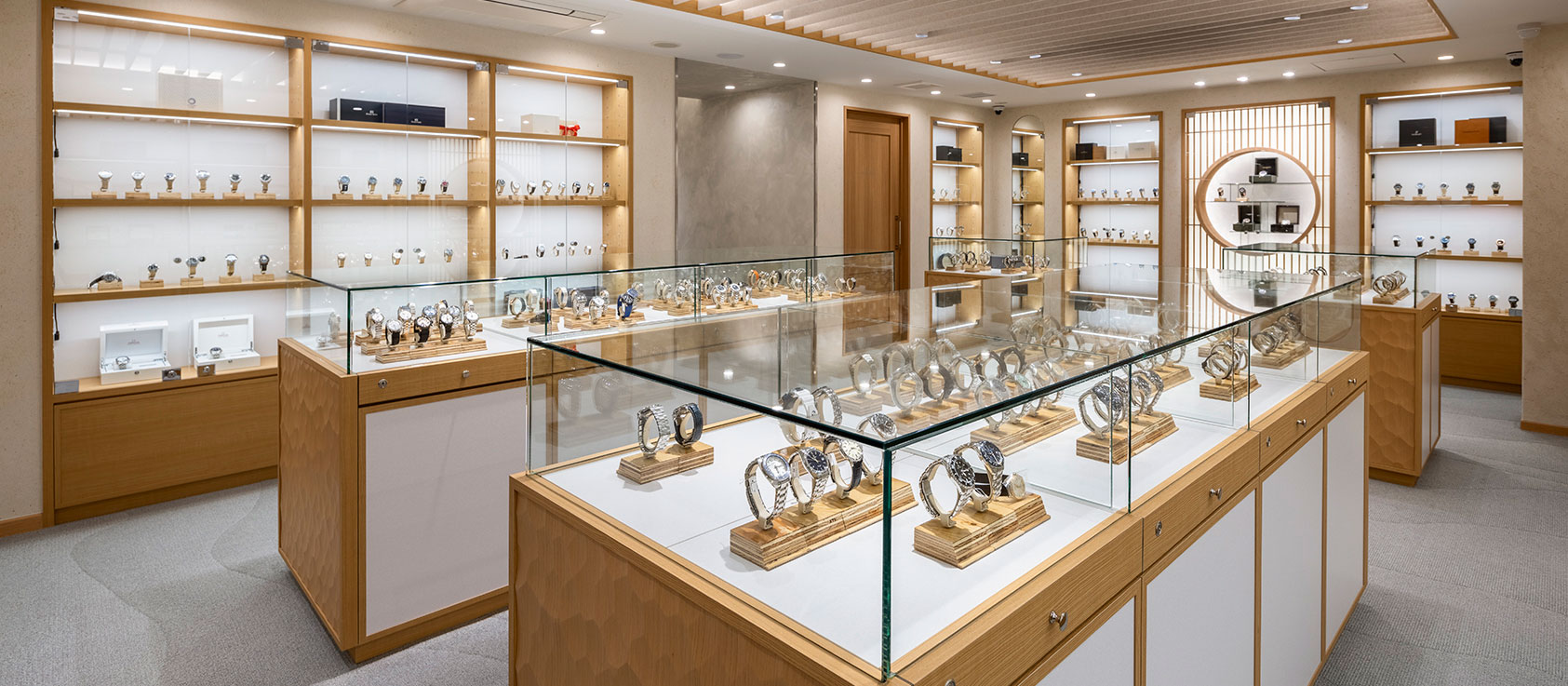 腕時計専門店 LIPS新宿店